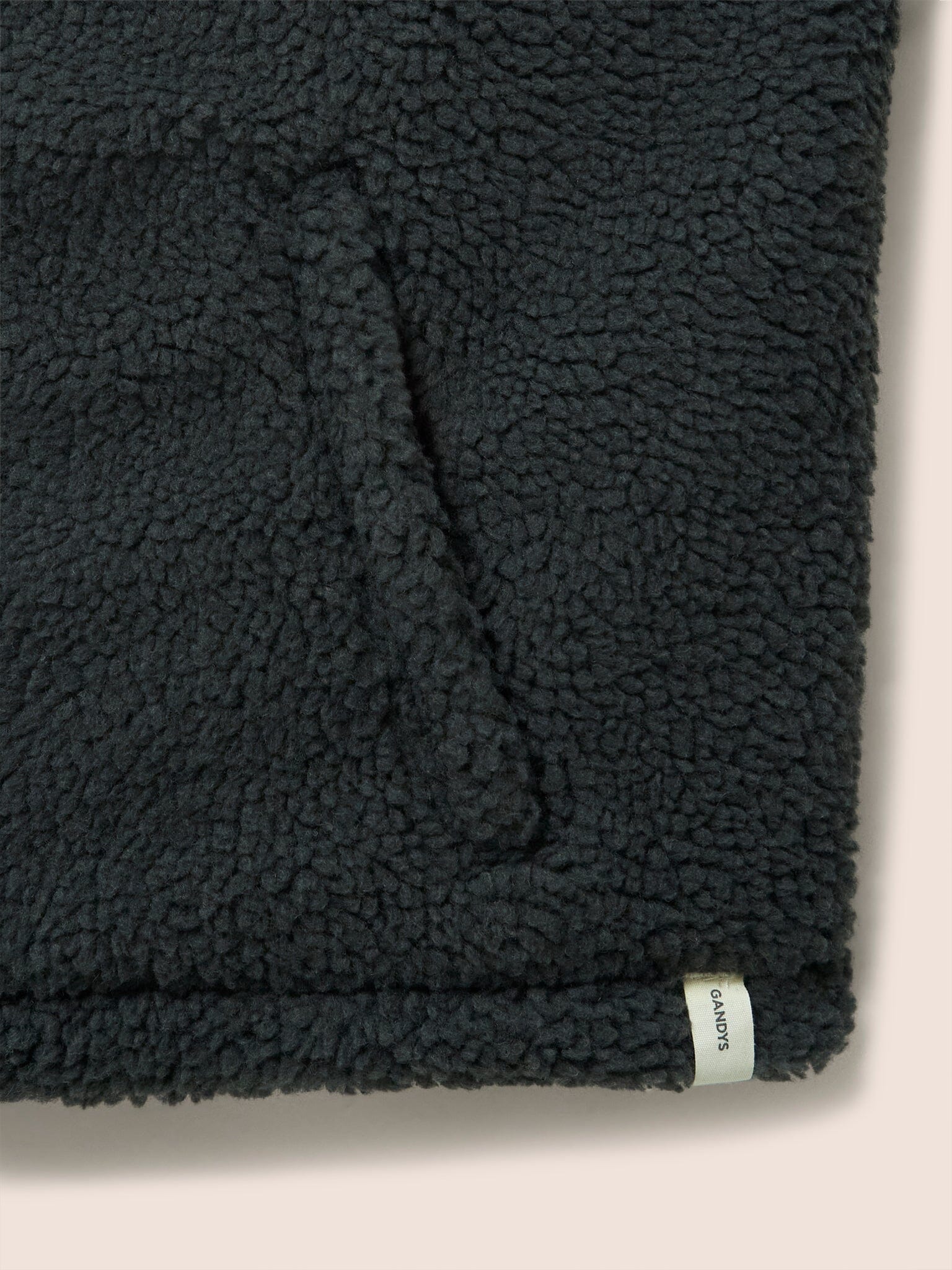 Harlem Recycled Fleece Gilet in Charcoal - Image 6