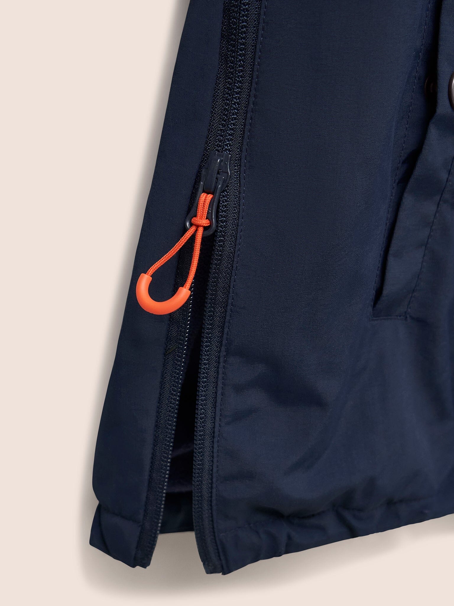 Kepler Fleece Lined Overhead Jacket in Khaki - Image 4