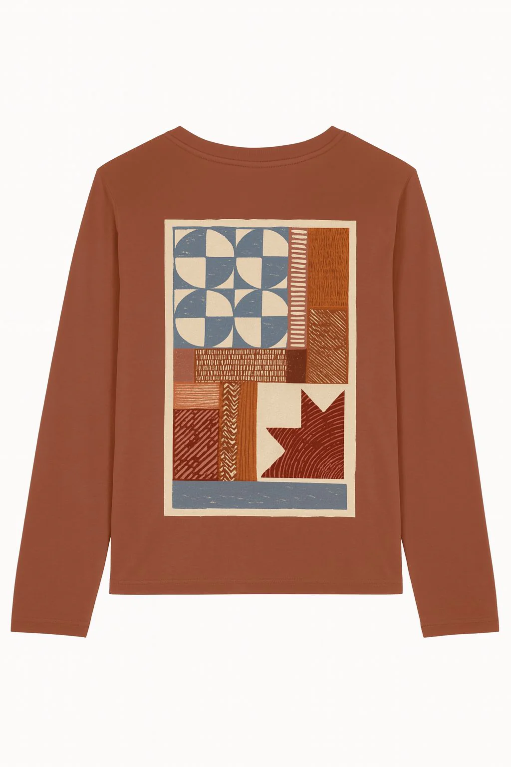 Bay Organic Cotton Tapestry Long Sleeve T-shirt in Clay - Image 4